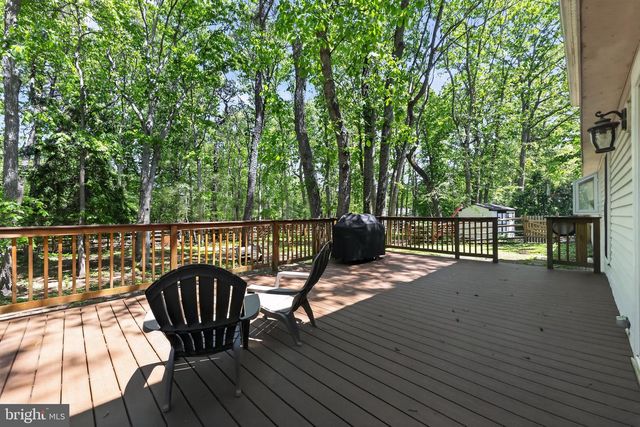 566 FAIRVIEW RD, Medford, NJ 08055