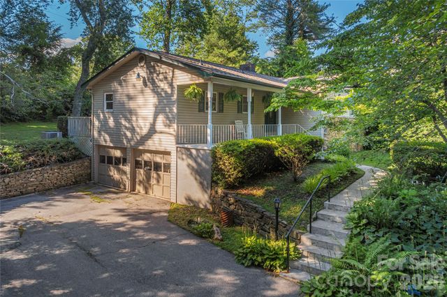 142 Whisperwood Drive 19, Hendersonville, NC 28791