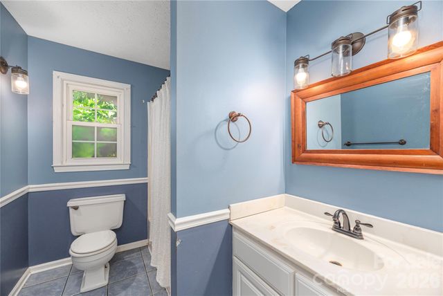 142 Whisperwood Drive 19, Hendersonville, NC 28791