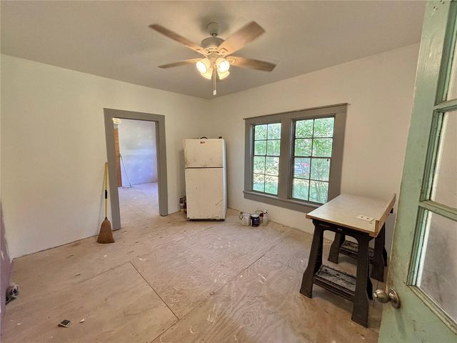 19435 FORT DADE AVENUE, Brooksville, FL 34601