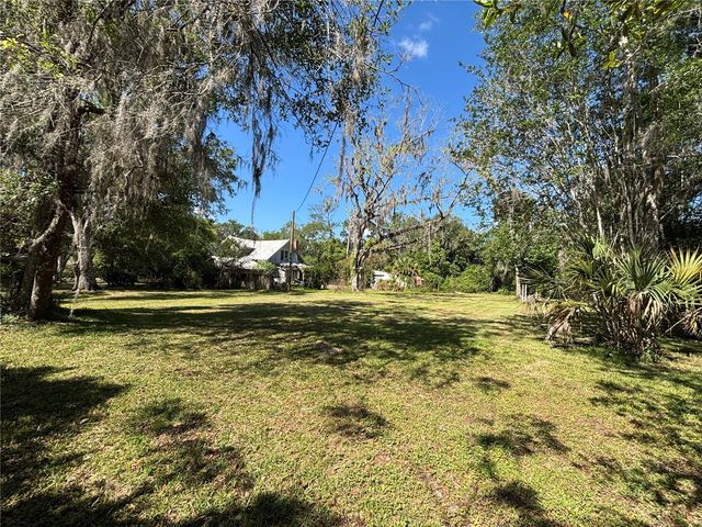 19435 FORT DADE AVENUE, Brooksville, FL 34601