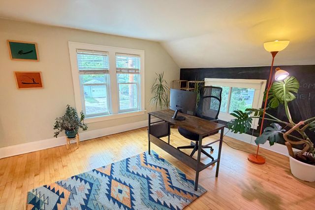 539 Saint Clair Avenue, Saint Paul, MN 55102