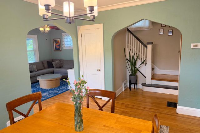 539 Saint Clair Avenue, Saint Paul, MN 55102