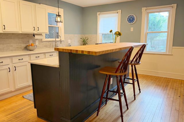 539 Saint Clair Avenue, Saint Paul, MN 55102