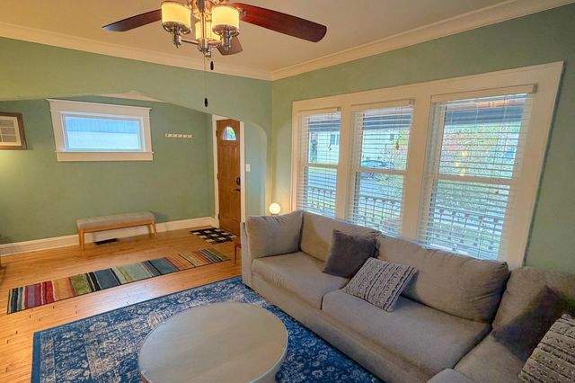 539 Saint Clair Avenue, Saint Paul, MN 55102