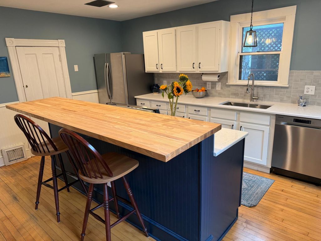 539 Saint Clair Avenue, Saint Paul, MN 55102 — photo 2