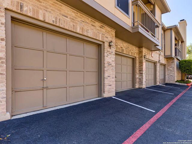 11839 Parliament St Apt 1622, San Antonio, TX 78216