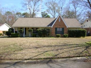 103 Melissa Ln., Hattiesburg, MS 39402