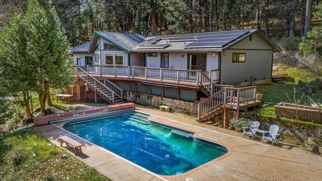 16243 Behr Mountain Rd, Grass Valley, CA 95945