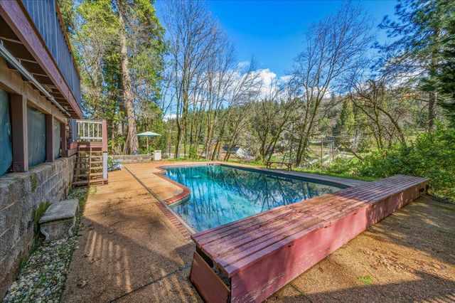 16243 Behr Mountain Rd, Grass Valley, CA 95945