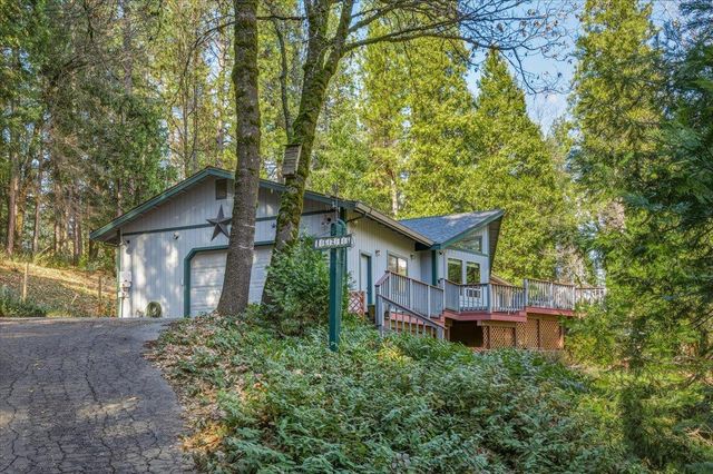 16243 Behr Mountain Rd, Grass Valley, CA 95945