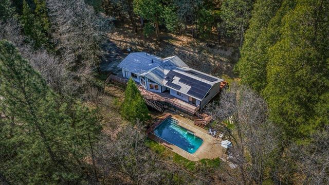 16243 Behr Mountain Rd, Grass Valley, CA 95945