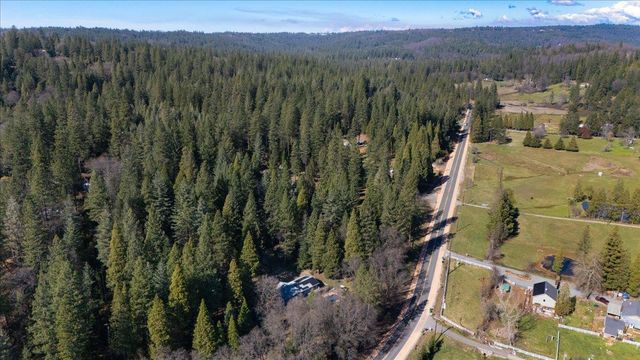 16243 Behr Mountain Rd, Grass Valley, CA 95945
