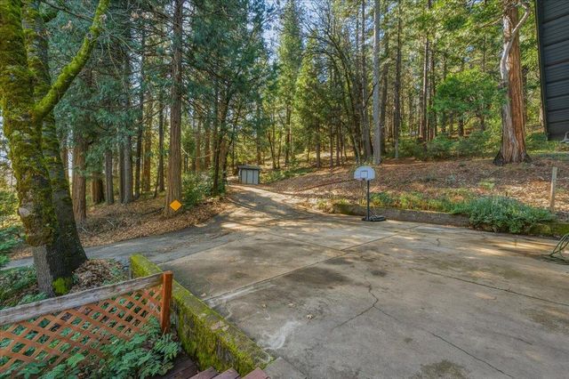 16243 Behr Mountain Rd, Grass Valley, CA 95945