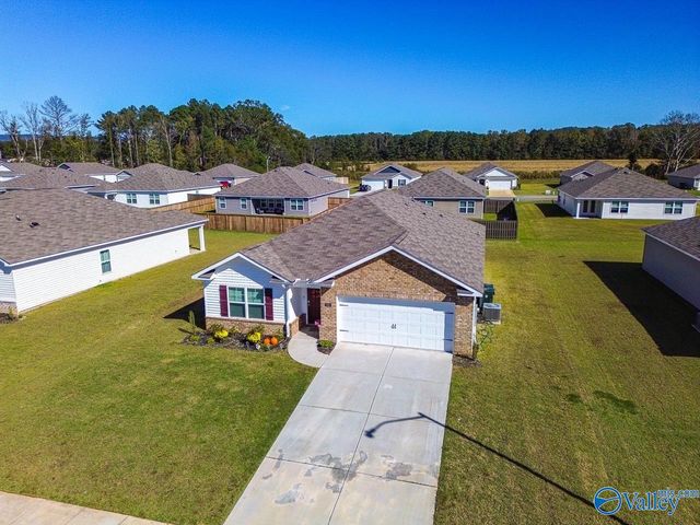 215 Chubbs Lane, Owens Cross Roads, AL 35763