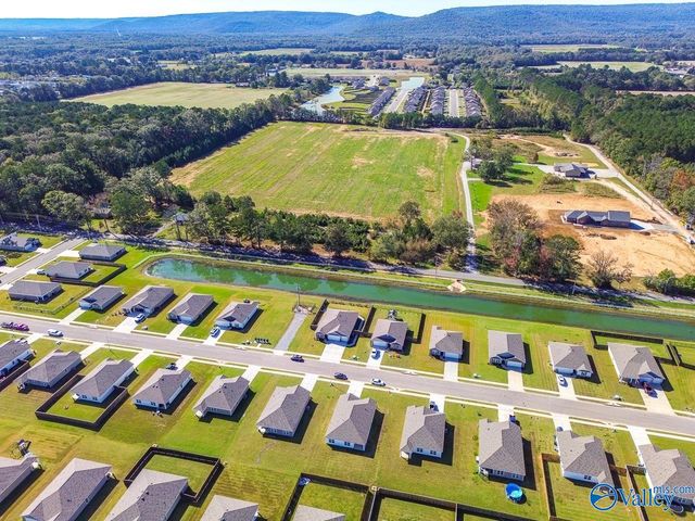 215 Chubbs Lane, Owens Cross Roads, AL 35763