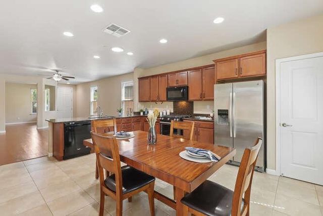 9932 Westminster Way, Elk Grove, CA 95757