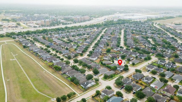 10003 Lynette Falls Drive, Houston, TX 77095