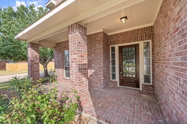 10003 Lynette Falls Drive, Houston, TX 77095