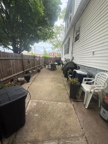 5364 N Latrobe Avenue, Chicago, IL 60630