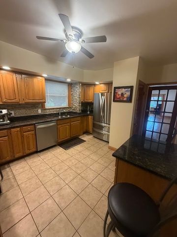 5364 N Latrobe Avenue, Chicago, IL 60630