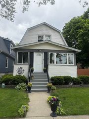 5364 N Latrobe Avenue, Chicago, IL 60630