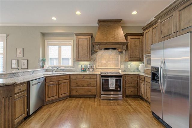 5402 W 141st Terrace, Leawood, KS 66224