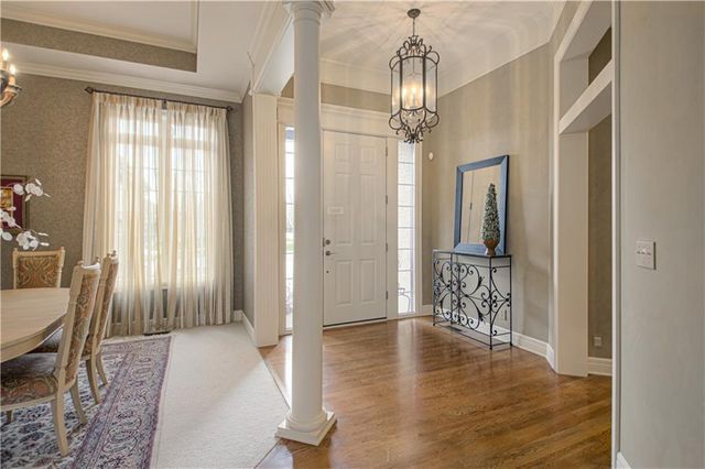 5402 W 141st Terrace, Leawood, KS 66224