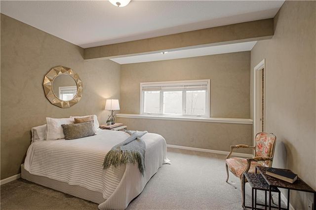 5402 W 141st Terrace, Leawood, KS 66224