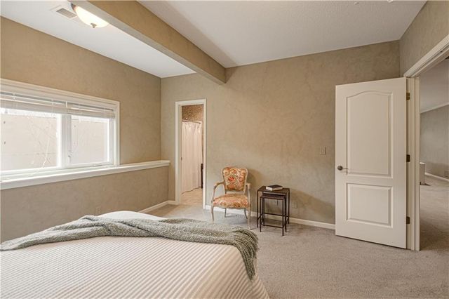 5402 W 141st Terrace, Leawood, KS 66224