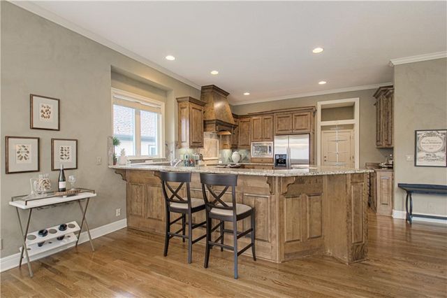 5402 W 141st Terrace, Leawood, KS 66224