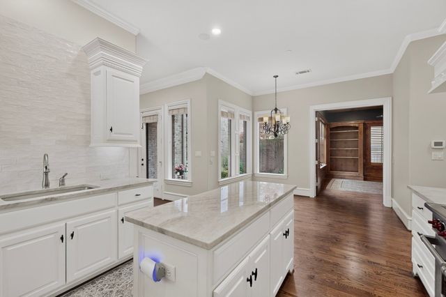 5920 Burgandy Street, Plano, TX 75093
