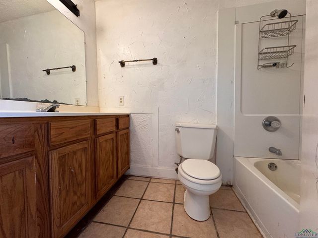 1467 Willow Oak, Gladewater, TX 75647