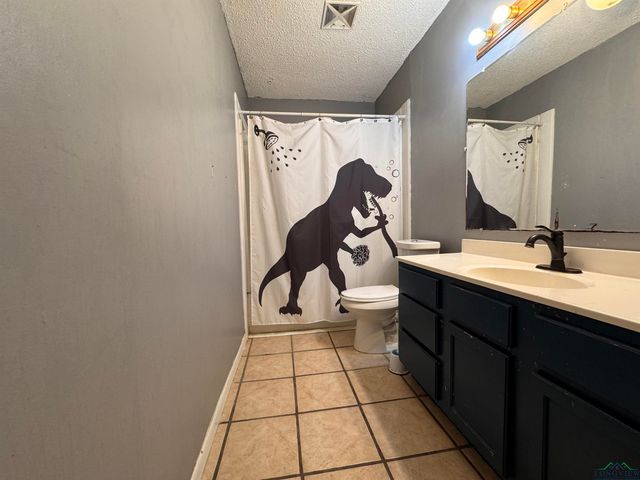 1467 Willow Oak, Gladewater, TX 75647