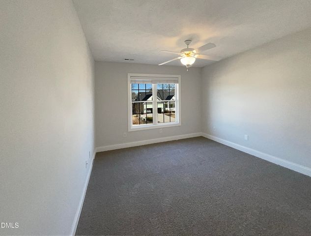 1124 Masterpiece Drive, Hope Mills, NC 28348