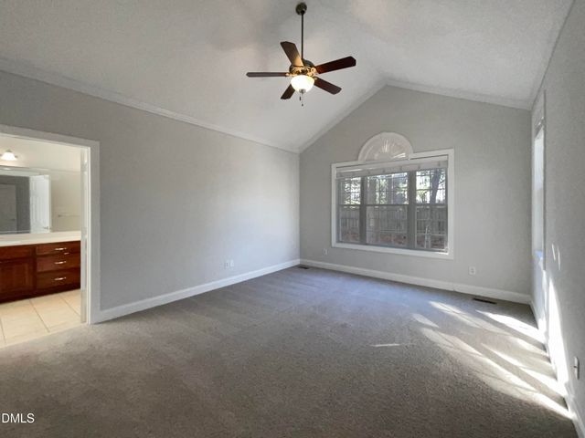 1124 Masterpiece Drive, Hope Mills, NC 28348