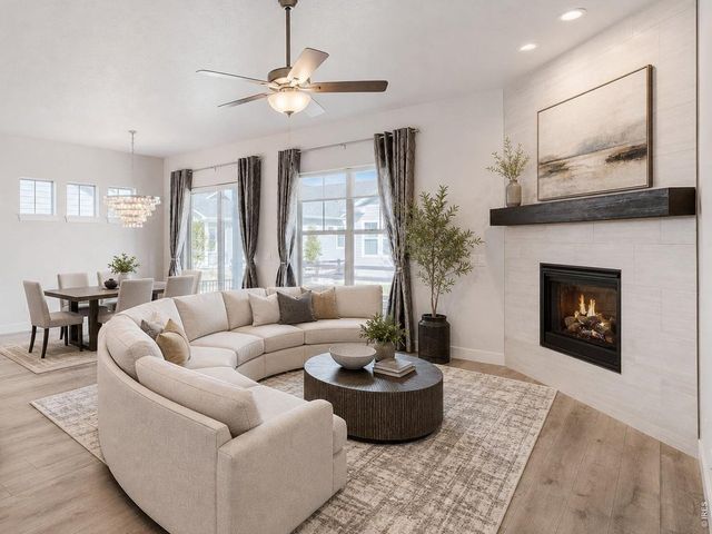 8918 S Riviera Ct, Aurora, CO 80016