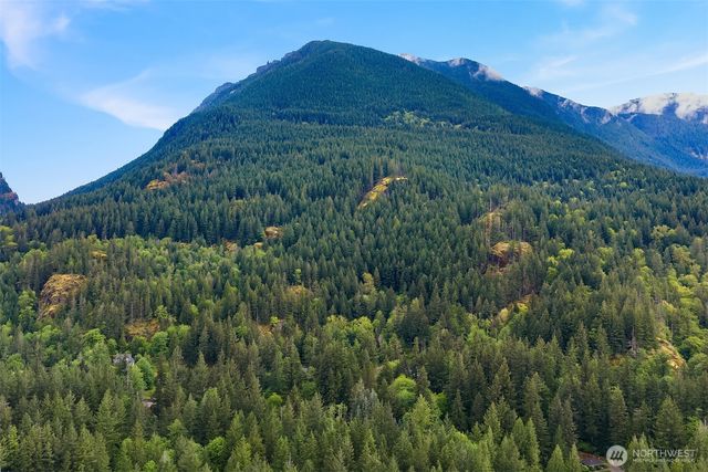 12619 444th Avenue SE, North Bend, WA 98045