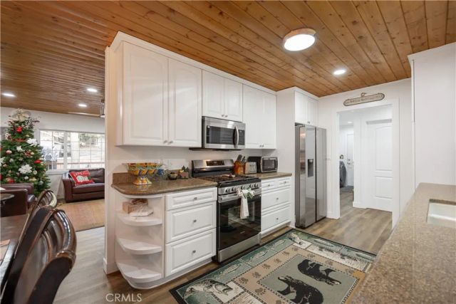 1308 Buffalo Court, Big Bear Lake, CA 92315