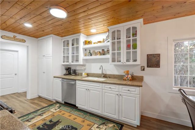 1308 Buffalo Court, Big Bear Lake, CA 92315