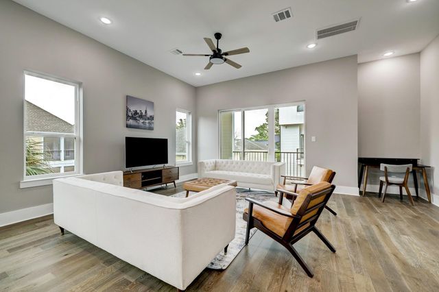 1411 W 23rd Street, Houston, TX 77008