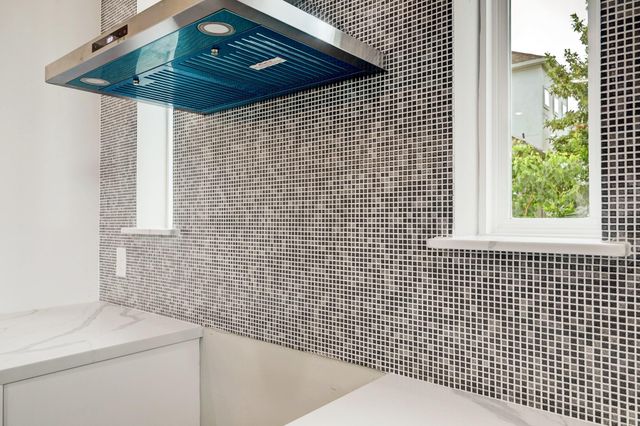 1411 W 23rd Street, Houston, TX 77008