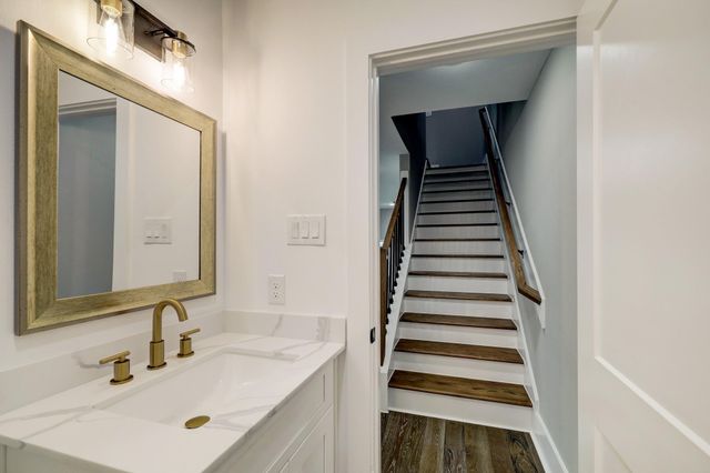 1411 W 23rd Street, Houston, TX 77008