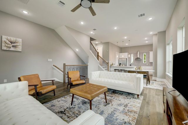 1411 W 23rd Street, Houston, TX 77008