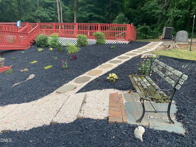 3962 Kimesville Road, Burlington, NC 27215