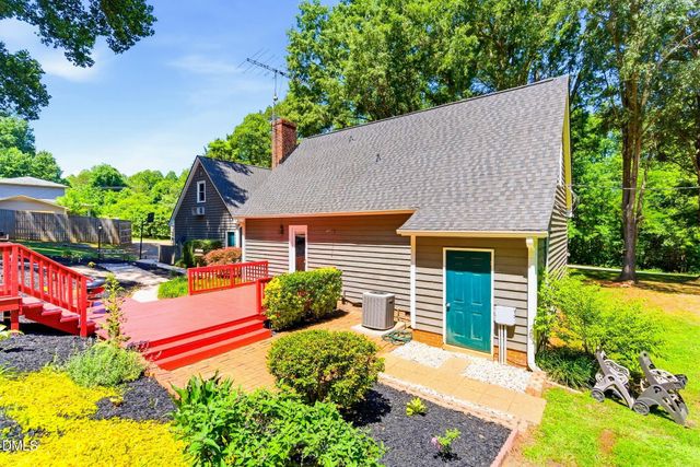 3962 Kimesville Road, Burlington, NC 27215