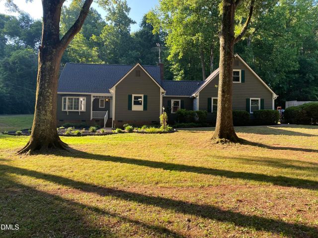 3962 Kimesville Road, Burlington, NC 27215