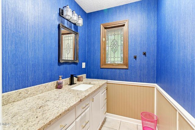 3962 Kimesville Road, Burlington, NC 27215