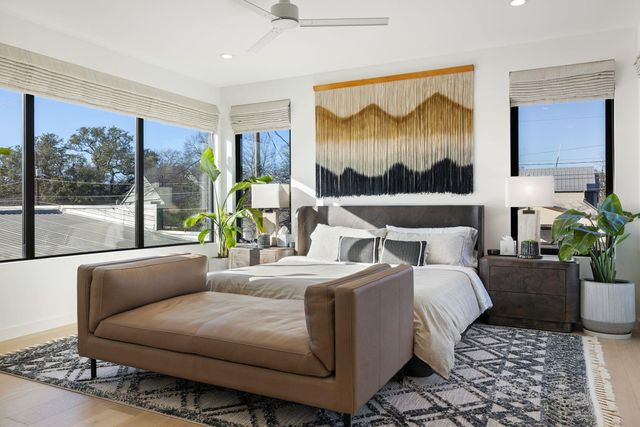 1304 Comal ST, Austin, TX 78702