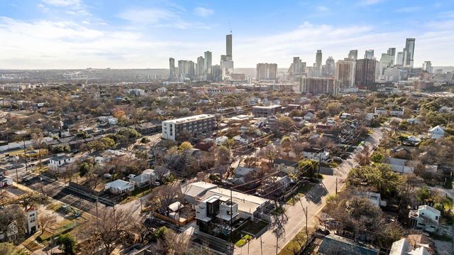 1304 Comal ST, Austin, TX 78702